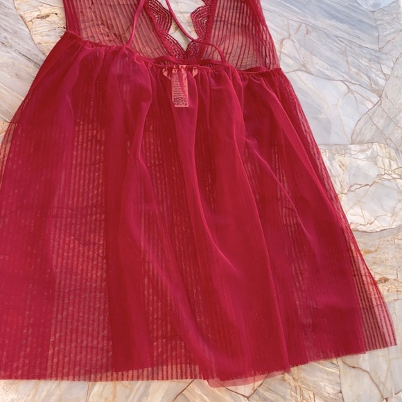 Small Victoria's Secret Lace Slip Red Babydoll - Picture 13 of 13